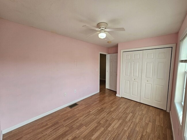 Building Photo - 18 Wayland Ave
