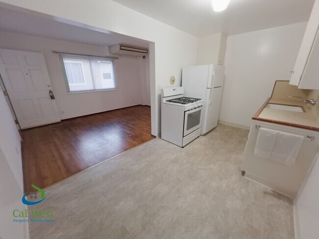 Building Photo - $1795 - 1BD/1BA Quaint and Well Maintained Apartment in Downtown San Jose Near PwC and Oracle