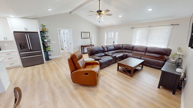 Building Photo - 56 Ken Helmly Ct