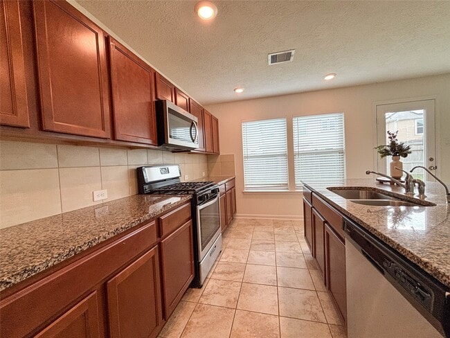 Building Photo - 2527 Boxwood Park