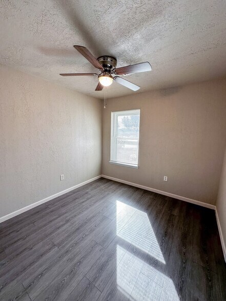 Building Photo - 7603 NW Andrews Ave