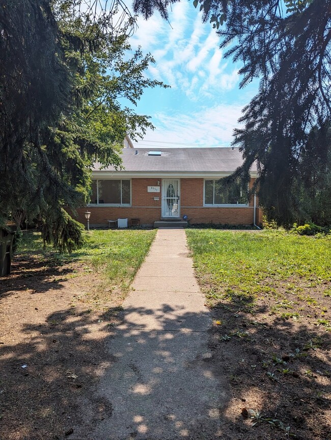 Primary Photo - 8557 N National Ave