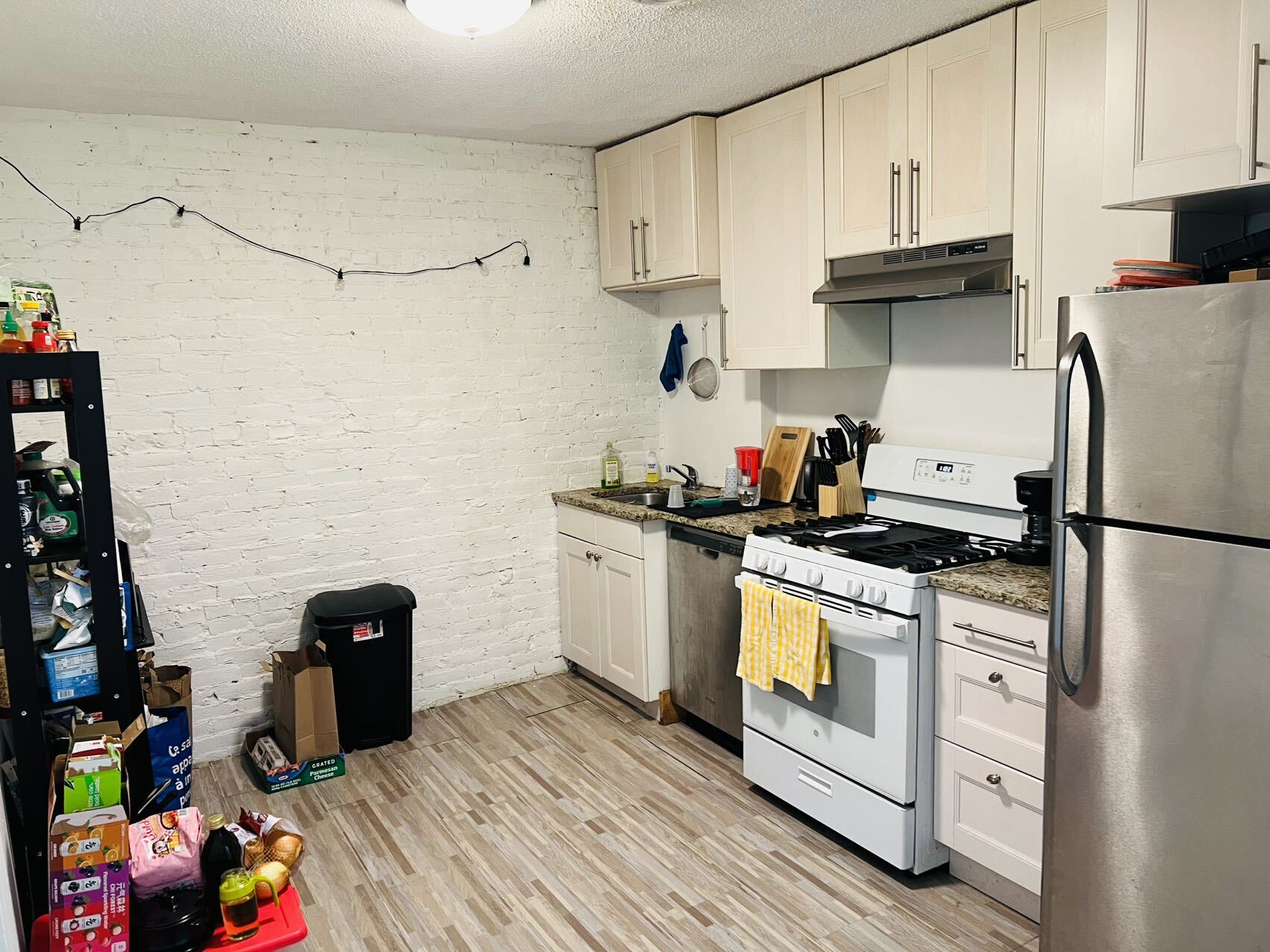 Building Photo - 235 Washington St