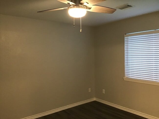 Building Photo - 5010 Chase Mountain Dr