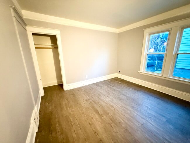 Building Photo - 1809 60th St