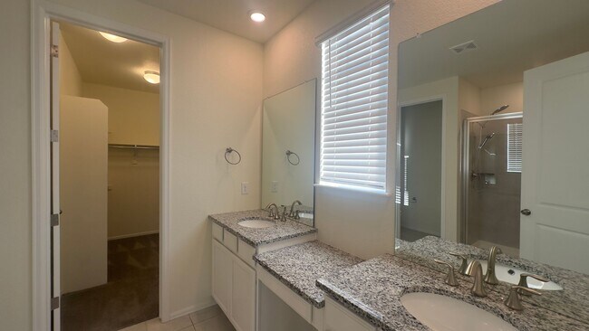 Building Photo - Great House In Fort Collins.