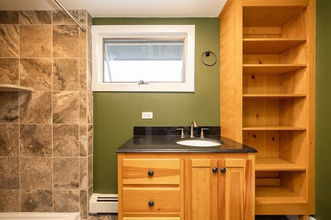 Building Photo - 2169 Green Bay Loop