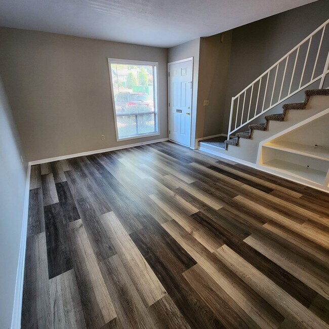 Building Photo - NEW PRICE! NEW UPDATES, YOU CANNOT BEAT THIS ONE!