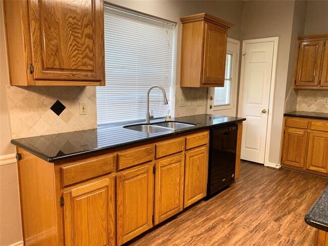 Building Photo - 4623 Chestnut Meadow Dr