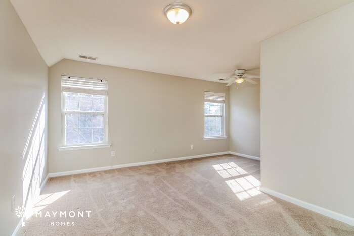 Building Photo - 208 Whixley Ln