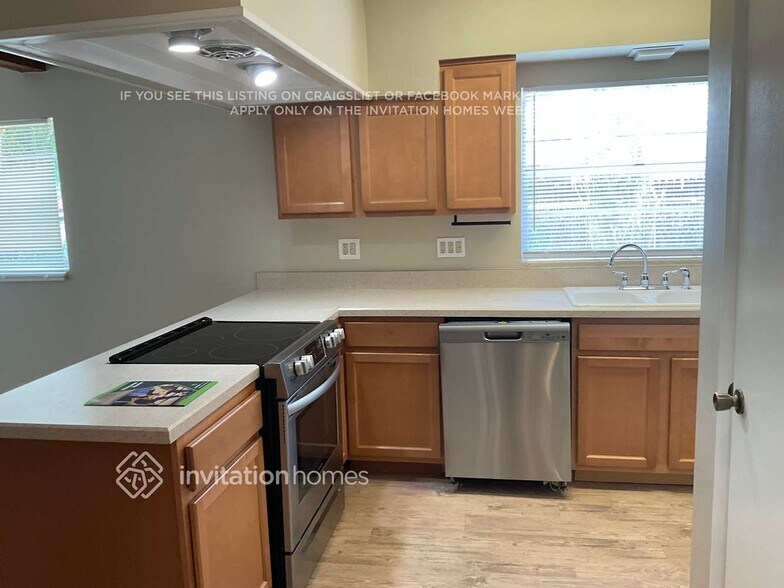 Building Photo - 3733 St Moritz St