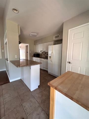 Building Photo - 928 Wisteria Way