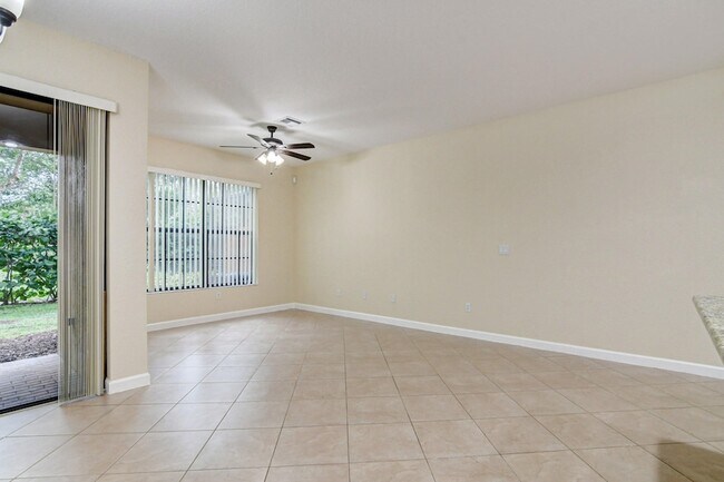 Building Photo - 10366 Wellington Parc Dr