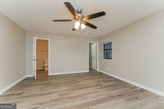 Building Photo - 10376 Surf Ct