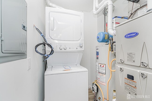 Building Photo - 1227 Waterford Dr