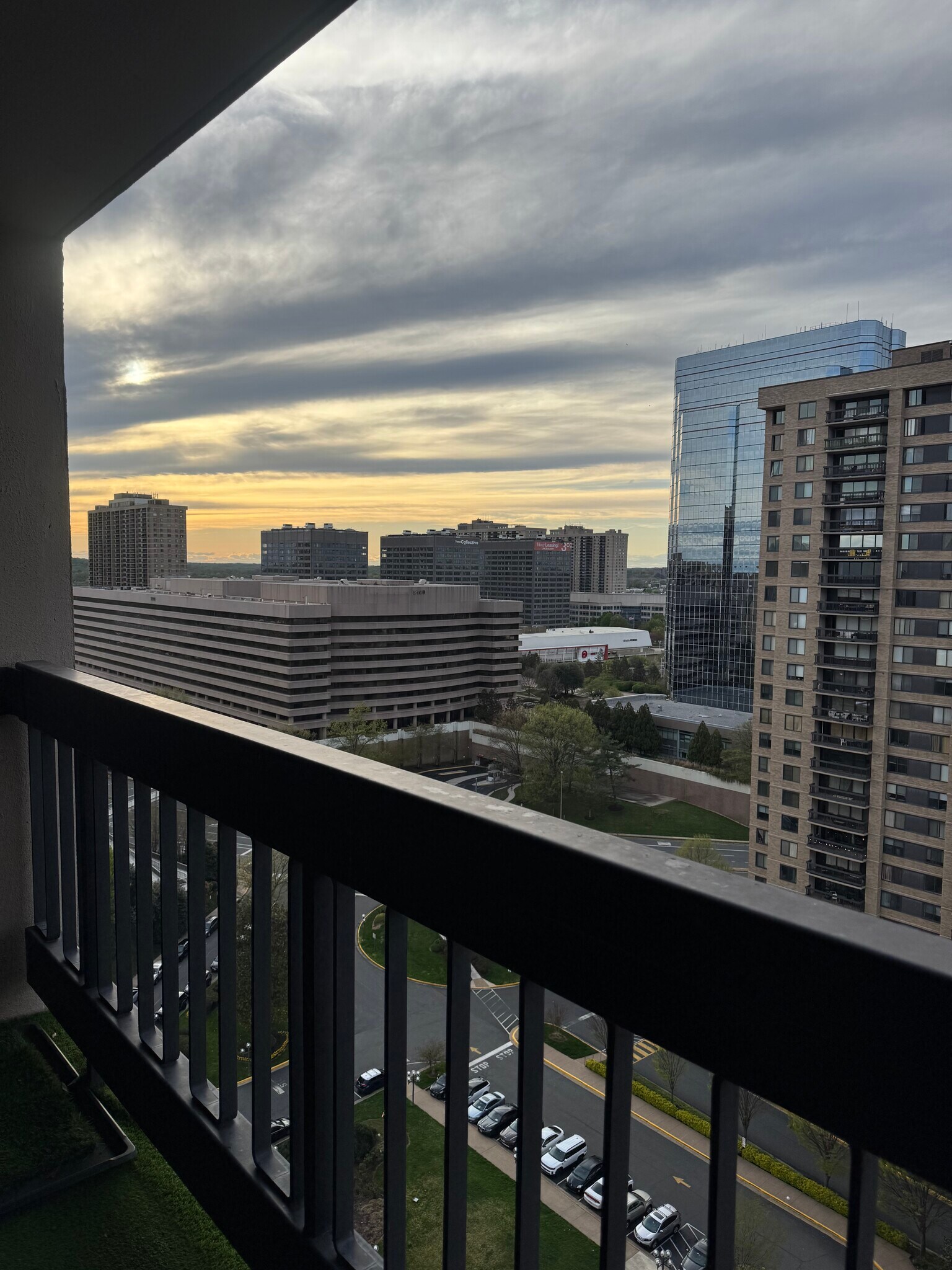 Balcony - 3705 S George Mason Dr