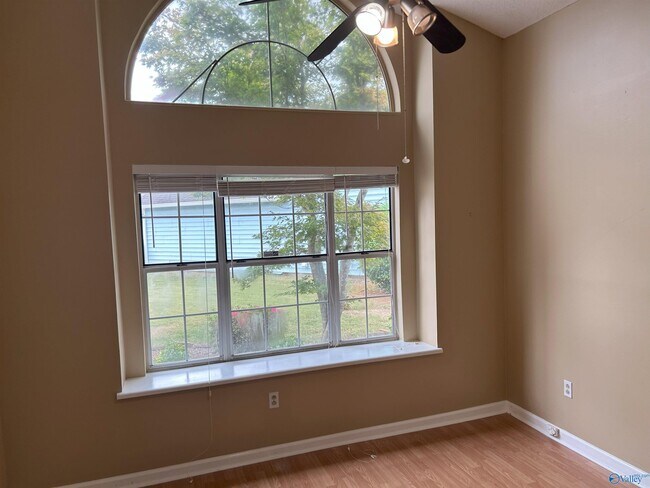 Building Photo - 118 Millstone Ln