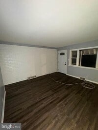 Building Photo - 409 West Ave