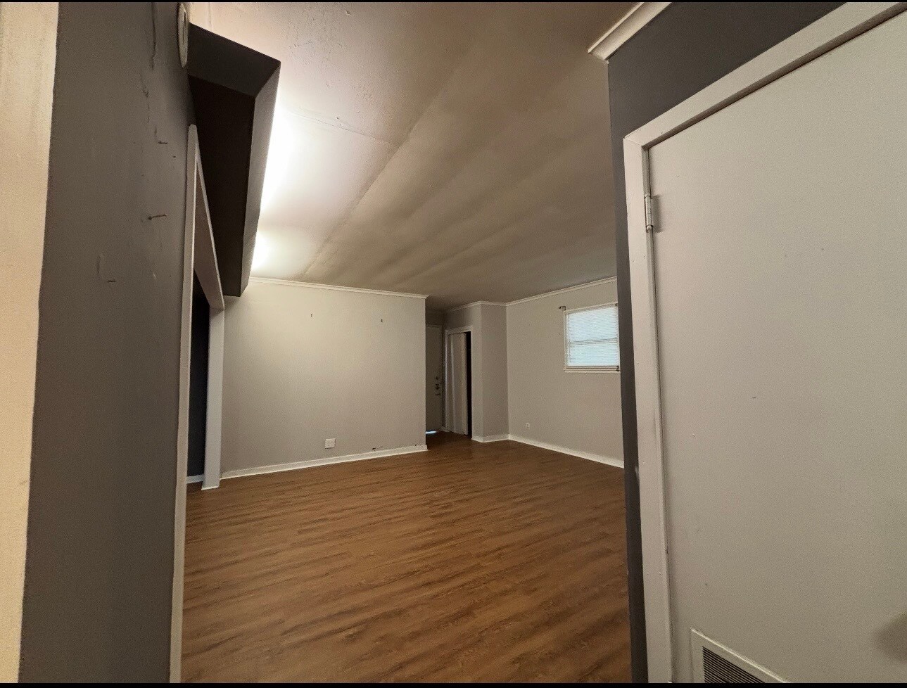 Building Photo - 1408 University Ave