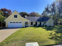 Building Photo - Spacious 4 bedroom home in Ocean Springs!