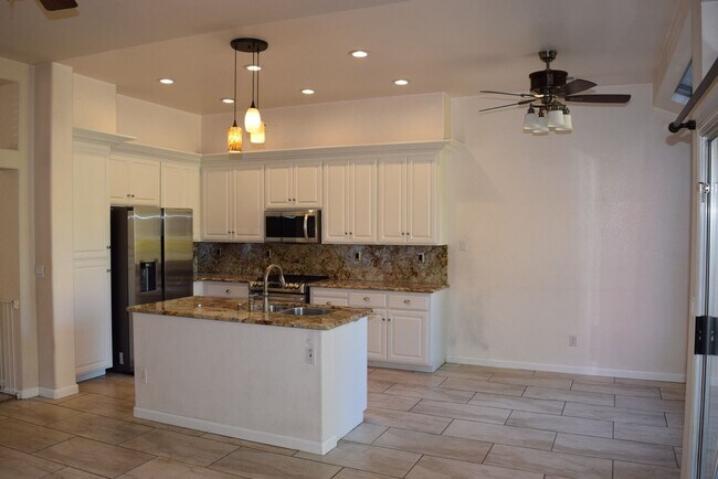 Building Photo - Coming Soon! Spacious Stanford Ranch 4 Bed