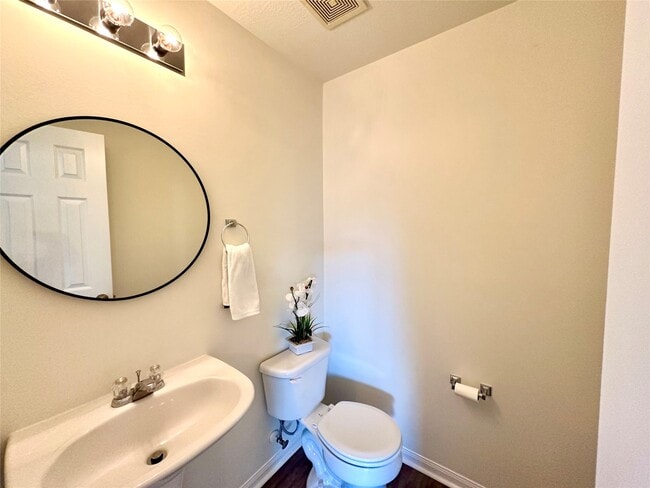 Building Photo - 25311 Clover Ranch Dr