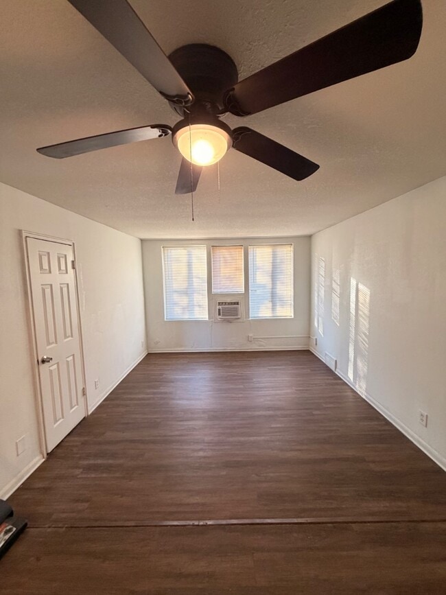 Building Photo - 1613 Washington Blvd