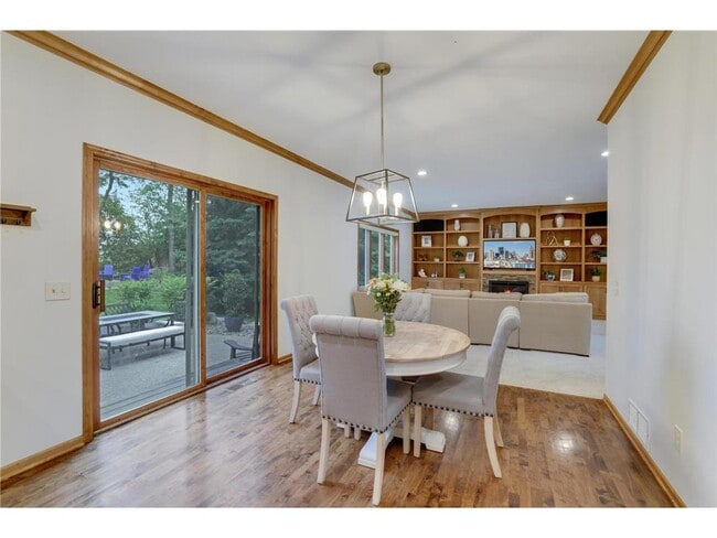Building Photo - 645 Ramsey Cir