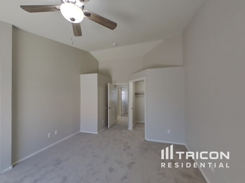 Building Photo - 2128 Sparkling Meadows Ct