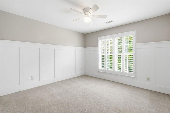 Building Photo - 208 Setters Ridge