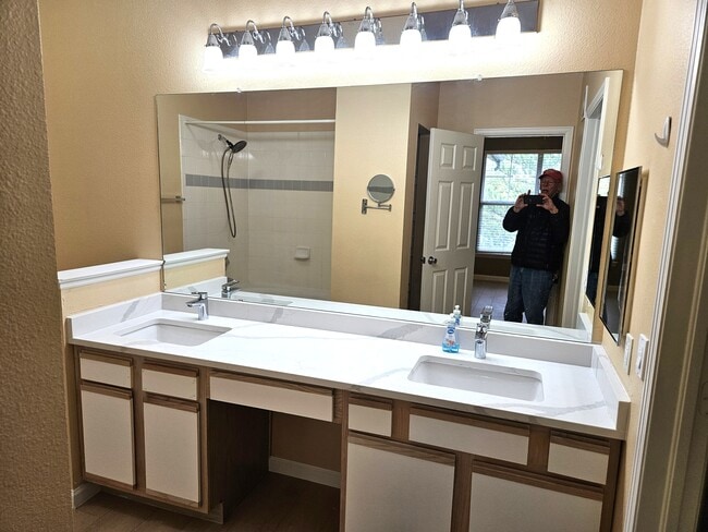 Master Bath - 7442 S Quail Cir