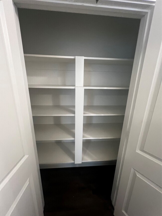 Building Photo - 9214 Melmack Dr