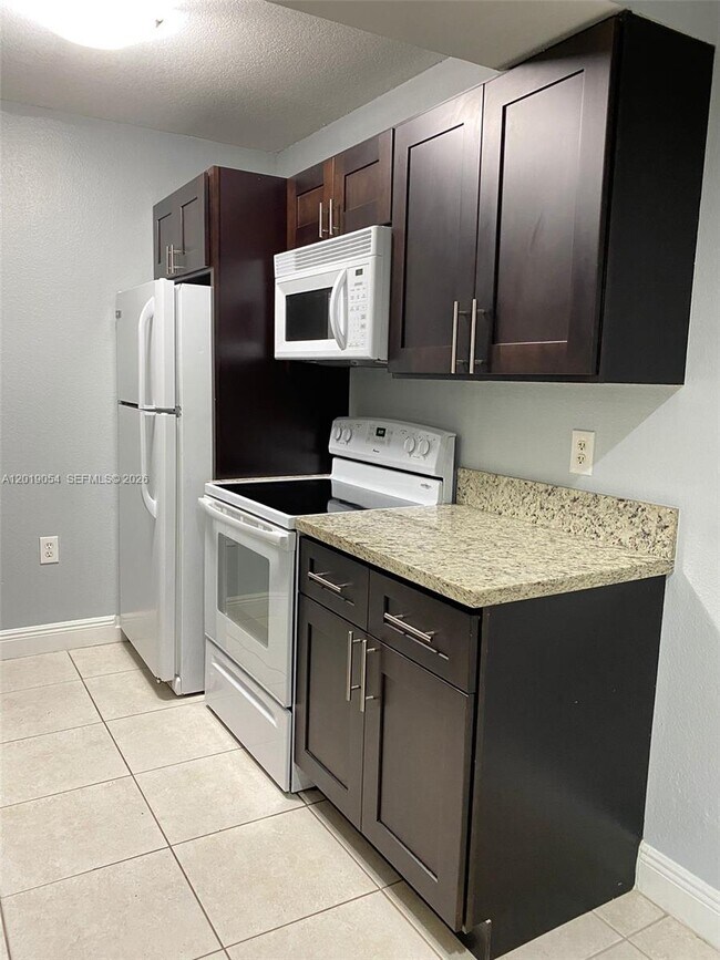 Building Photo - 15551 SW 104th Terrace