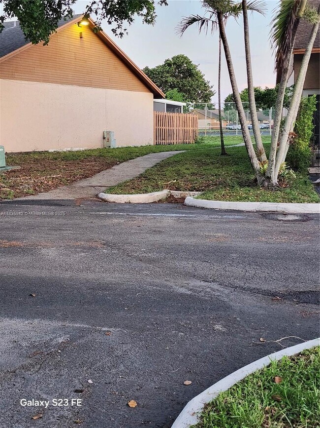 Building Photo - 6743 NW 192nd Ln