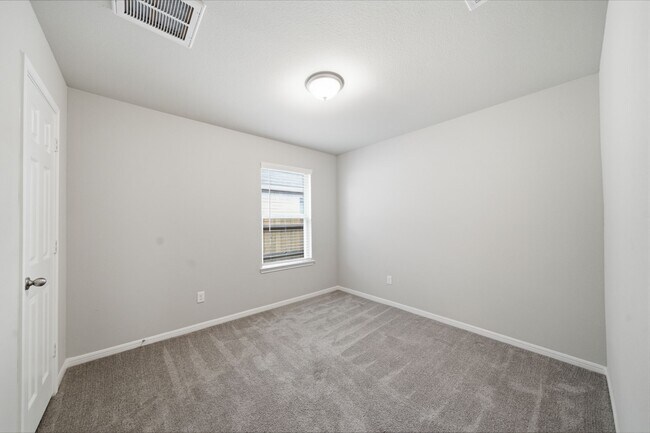 Building Photo - 1436 Sundown Gln Ln
