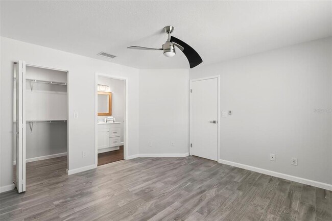 Building Photo - 1463 Brier Ct