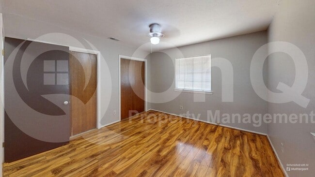Building Photo - 3105 Conejos Dr