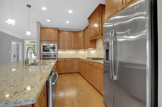 Building Photo - 8638 Westford Rd