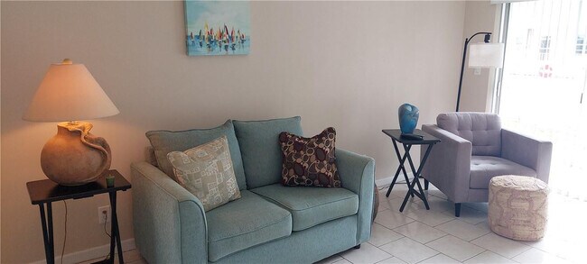 Building Photo - 232 Hibiscus Ave