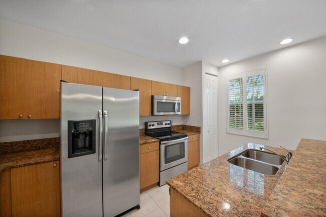 Building Photo - 7399 Briella Dr