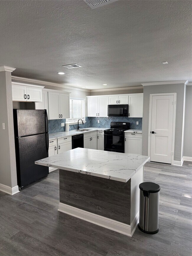 Building Photo - 12230 Kleinmeadow Dr