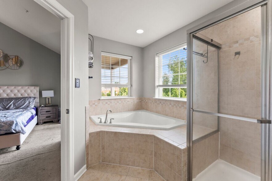 Building Photo - 11472 Stockport Pl