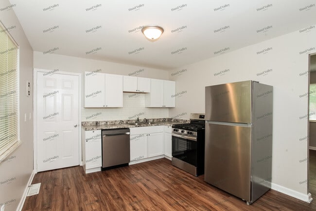 Building Photo - 1934 Windmill Way