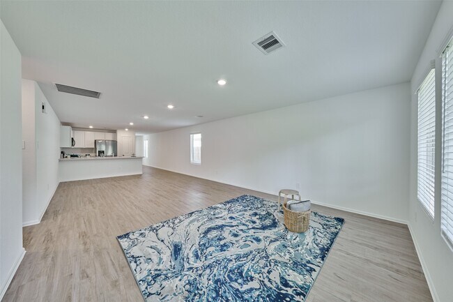 Building Photo - 3799 Solanum Dr
