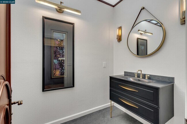 Building Photo - 1121 Eagle Nest Ct