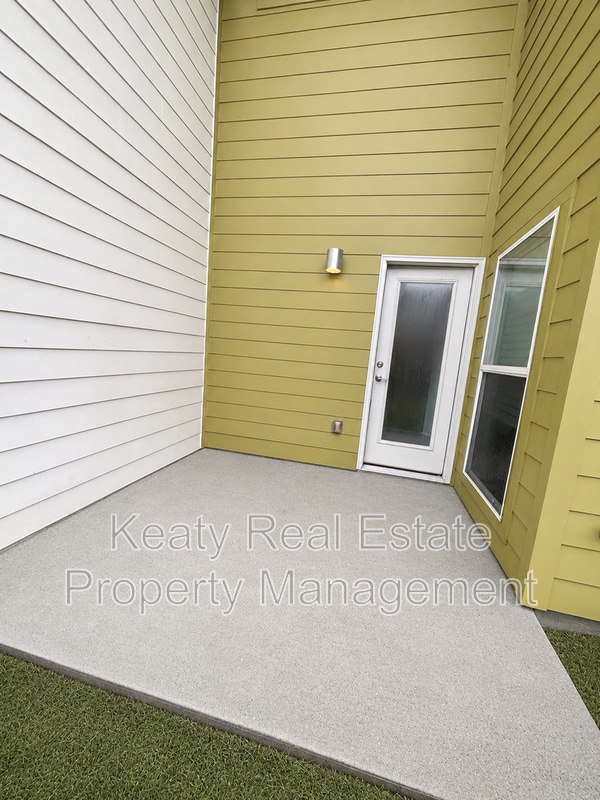 Building Photo - 113 Highland Park Ln