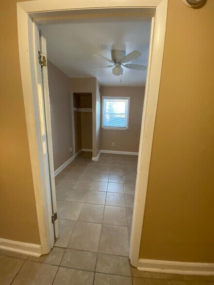 Bedroom - 2808 Hartford St SE