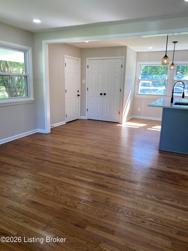 Building Photo - 6209 Dart Dr
