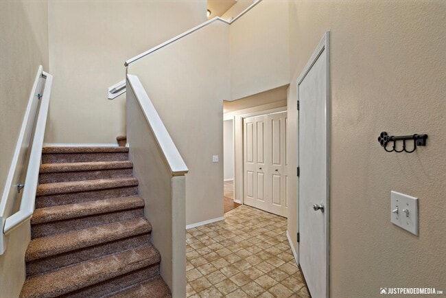 Building Photo - Seclusion Cove