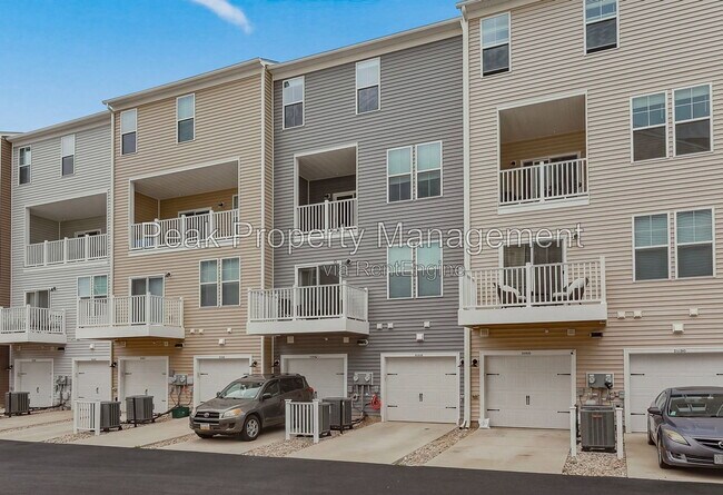 Building Photo - 9256 Magellan Pkwy